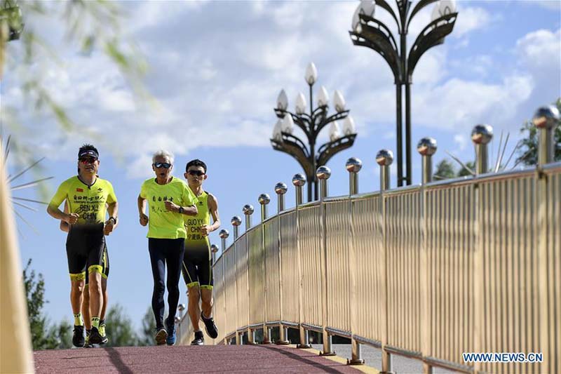 Un grand-père chinois de 75 ans et sa passion pour les sports d'endurance