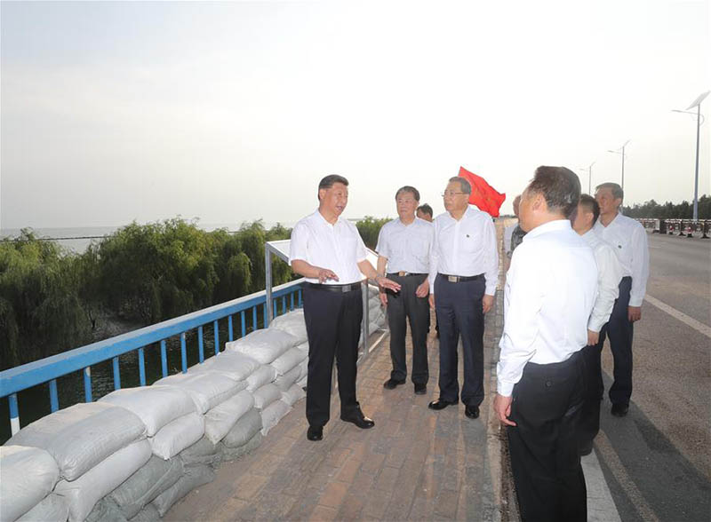 Xi Jinping inspecte la ville orientale de Hefei