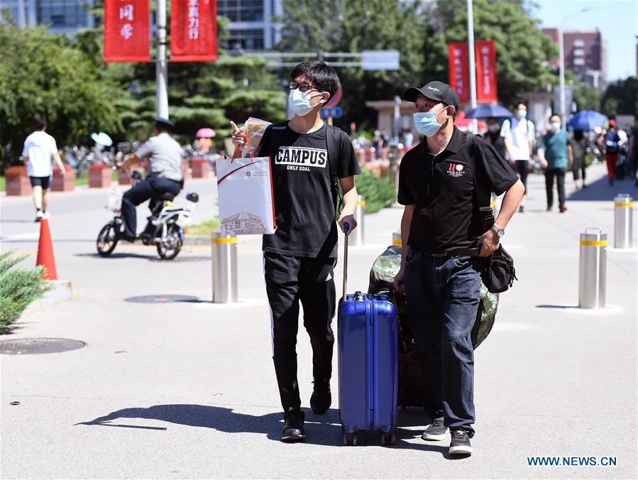 Les universités de Beijing accueillent les étudiants dans un contexte de contr?le de l'épidémie