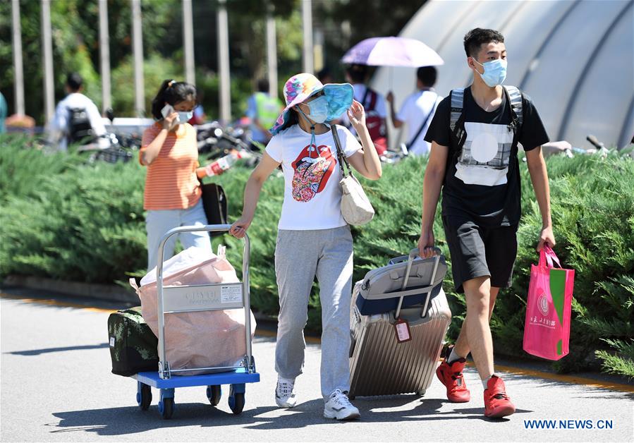 Les universités de Beijing accueillent les étudiants dans un contexte de contr?le de l'épidémie