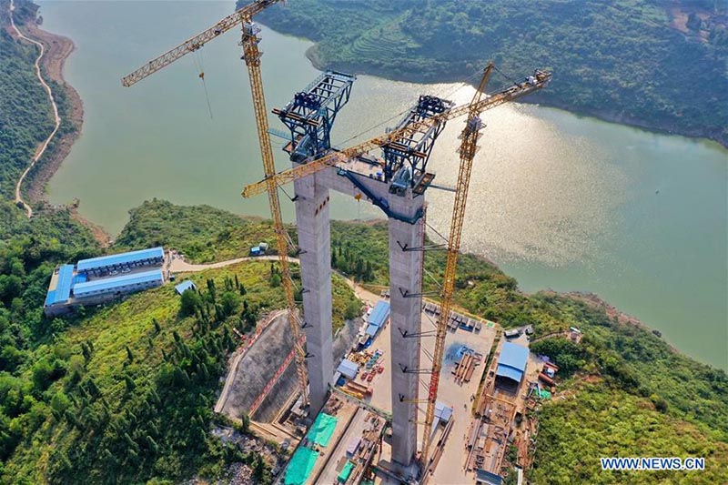 Chine : construction d'une autoroute au Guizhou