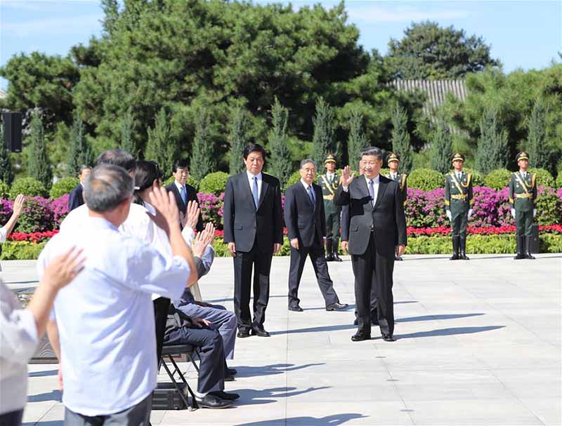 Xi Jinping assiste à la commémoration du 75e anniversaire de la victoire de la guerre contre l'agression japonaise et de la Seconde Guerre mondiale