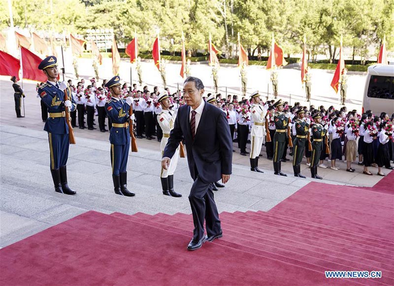 La Chine organise une réunion pour saluer les modèles dans la lutte contre le COVID-19