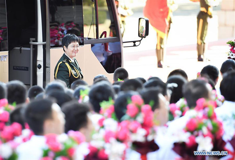 La Chine organise une réunion pour saluer les modèles dans la lutte contre le COVID-19