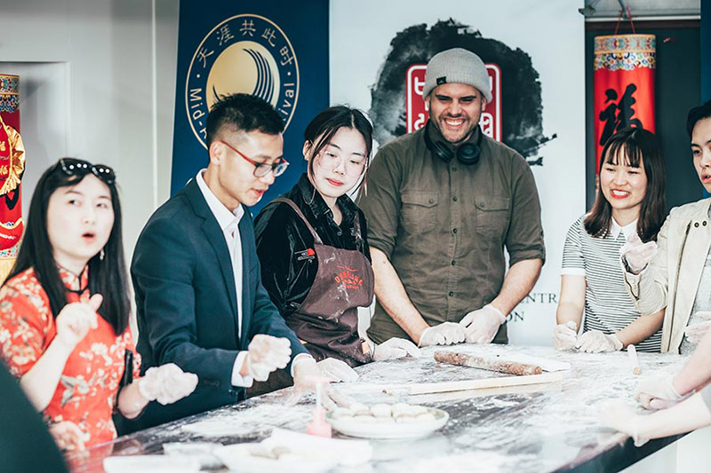 Un atelier de gateaux de lune séduit les enseignants néo-zélandais