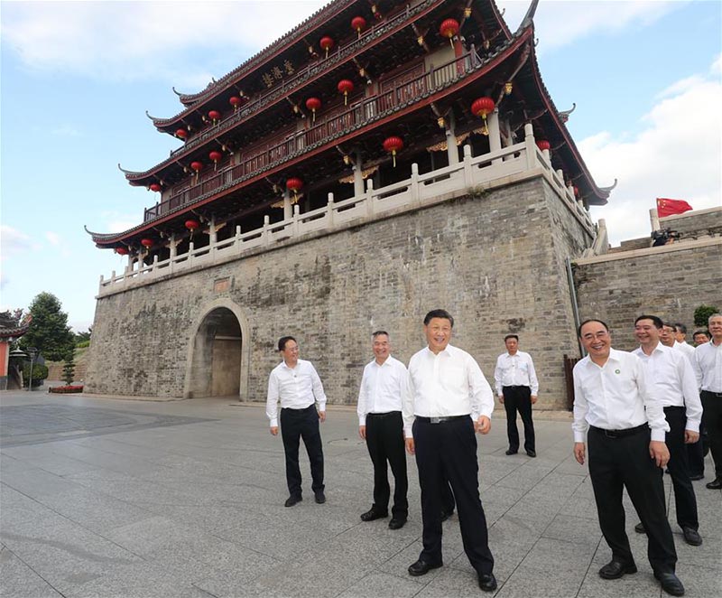 Xi Jinping inspecte la province chinoise du Guangdong