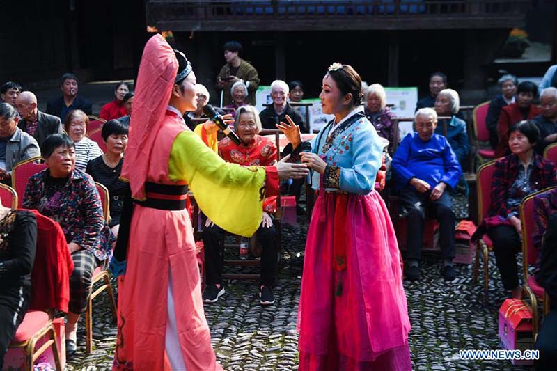 Un événement pour célébrer la Fête du double neuf à Hangzhou