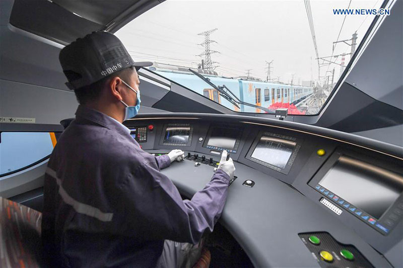 La Chine développe un train à grande vitesse pouvant circuler sur différents systèmes ferroviaires