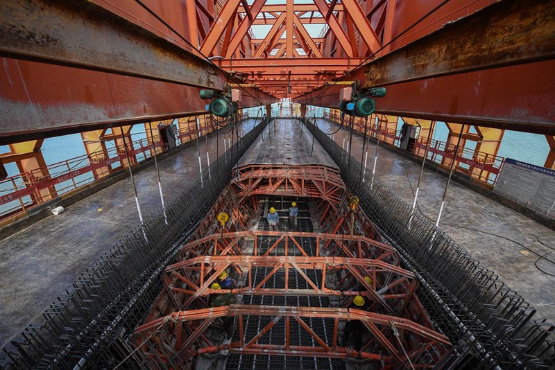 La construction du chemin de fer à grande vitesse transocéanique Fuzhou-Xiamen se poursuit