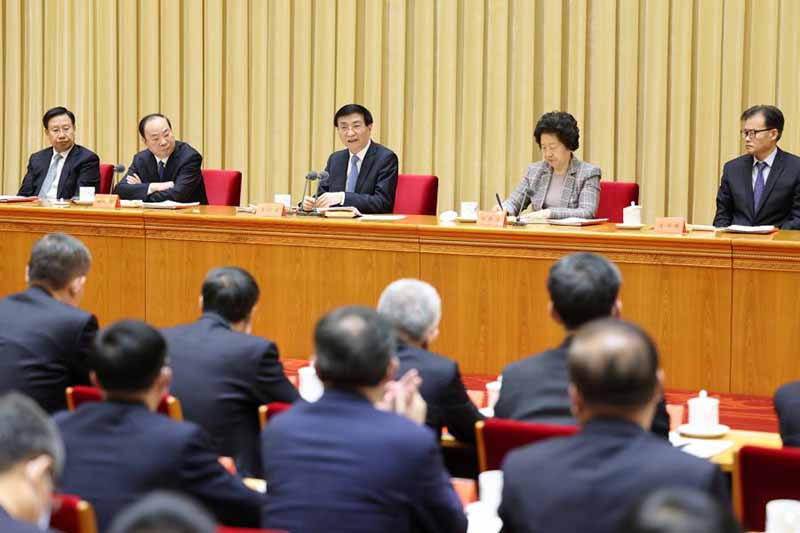 Xi Jinping rencontre des modèles culturels et éthiques