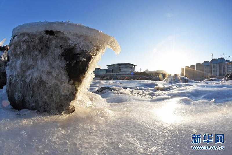 Plusieurs zones c?tières de la Chine recouvertes de glace