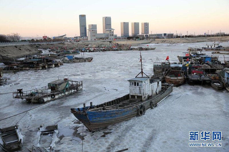 Plusieurs zones c?tières de la Chine recouvertes de glace