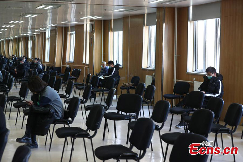 La vaccination contre le COVID-19 est en cours à Beijing