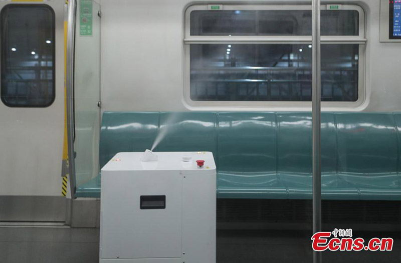 La ligne 4 du métro de Beijing adopte un robot pour désinfecter ses voitures