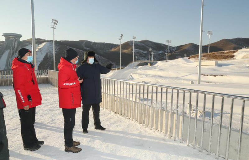 Xi Jinping inspecte les sites de compétition de Zhangjiakou de Beijing 2022