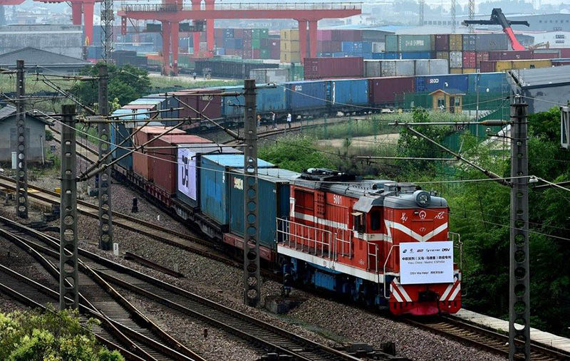 Une petite histoire du transport de marchandises sino-européen, du premier train aux 1 500 trains ? Yixin'ou ?