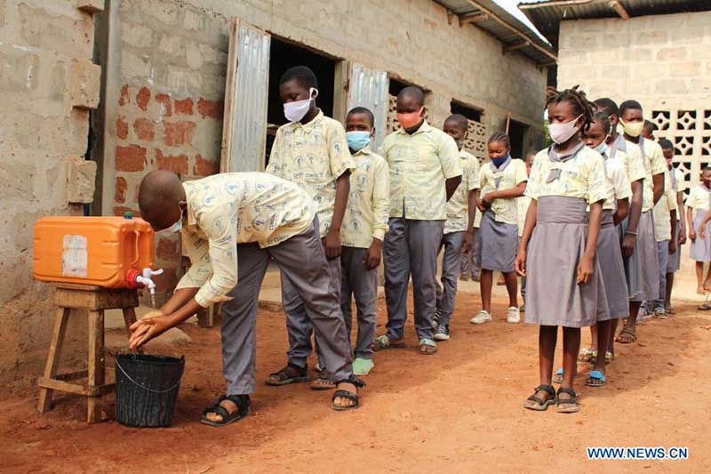 Bénin : contr?le du COVID-19 dans un collège à Ouidah