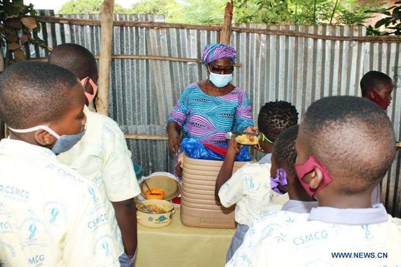 Bénin : contr?le du COVID-19 dans un collège à Ouidah