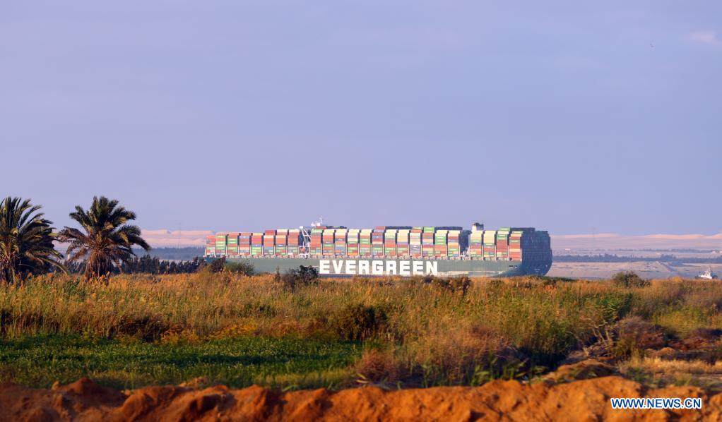 Reprise du trafic dans le canal de Suez