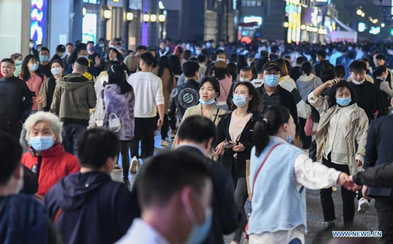 En image : la vie nocturne à Wuhan