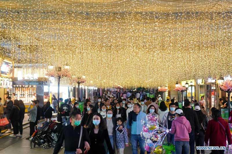 En image : la vie nocturne à Wuhan