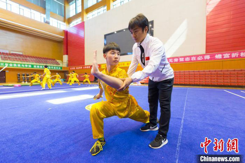 Père et fille, mari et femme : la transmission des arts martiaux sur un campus de Mongolie intérieure