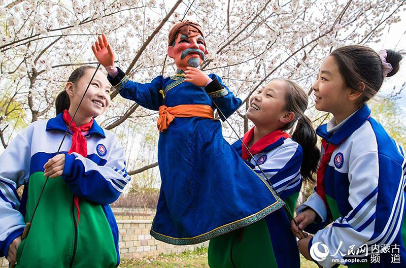 Découvrez le charme des marionnettes, un patrimoine culturel immatériel.