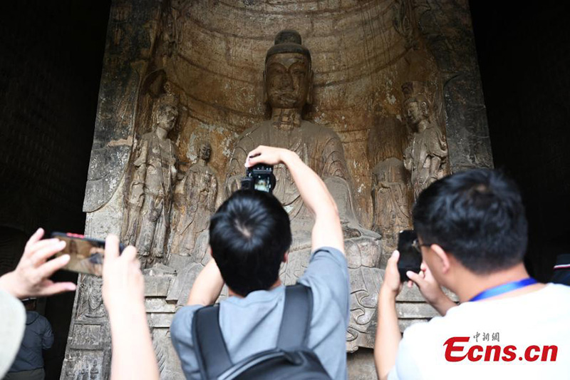 Un ? Trésor national ? vieux de 1 500 ans : le temple de la grotte de Gongyi impressionne les touristes