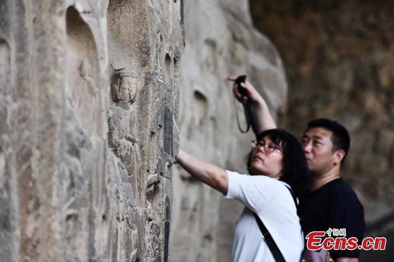 Un ? Trésor national ? vieux de 1 500 ans : le temple de la grotte de Gongyi impressionne les touristes