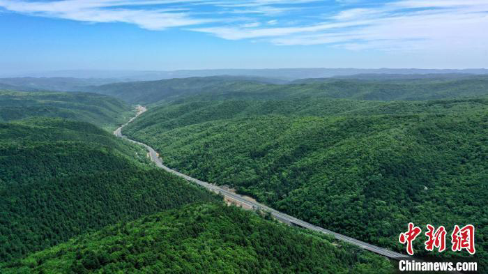 Une autoroute massive dans le Shaanxi ouverte fin juin