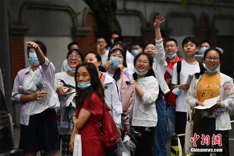 Début du Gaokao pour 2021, 10,78 millions d'élèves se présentent dans les salles d'examen