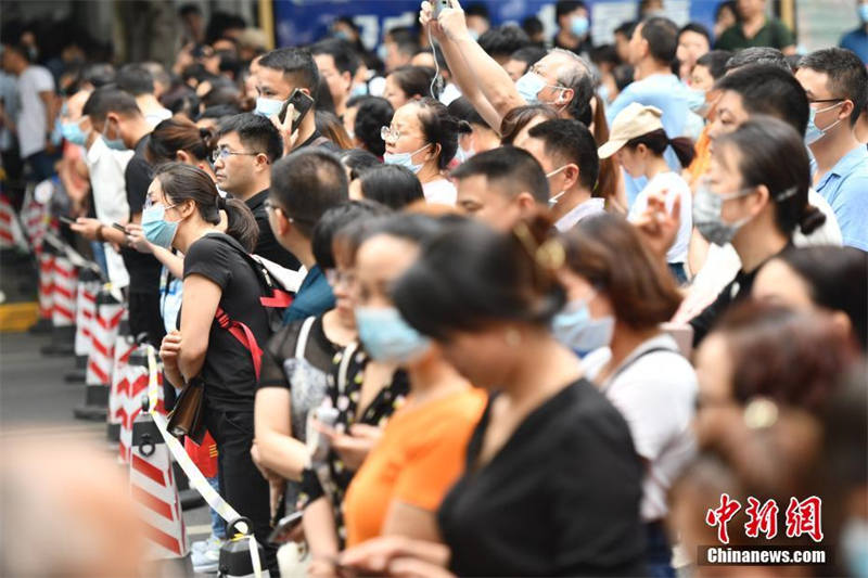 Début du Gaokao pour 2021, 10,78 millions d'élèves se présentent dans les salles d'examen