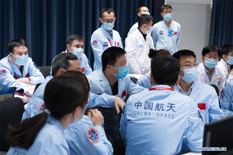 Les astronautes chinois achèvent les premières activités extravéhiculaires pour la construction de la station spatiale