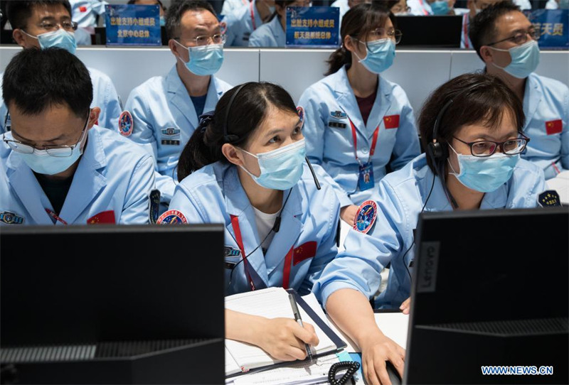 Les astronautes chinois achèvent les premières activités extravéhiculaires pour la construction de la station spatiale