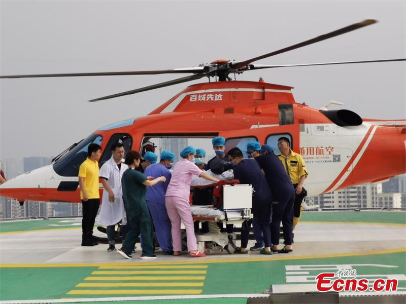 Des patients transférés d'un h?pital inondé à Zhengzhou