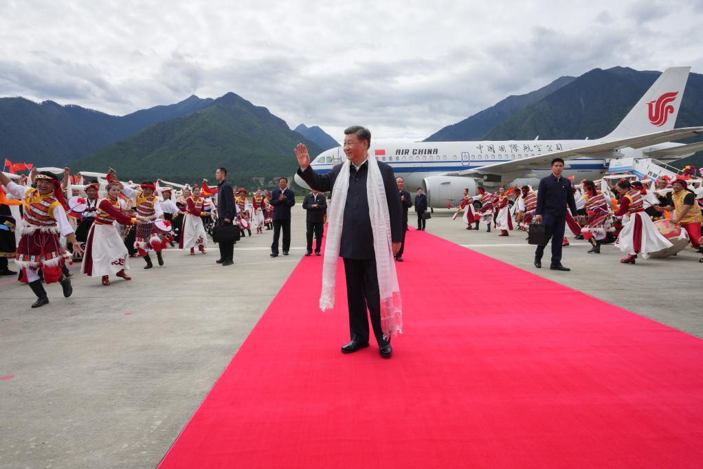 Xi Jinping inspecte le Tibet, insistant sur la stabilité durable et le développement de haute qualité