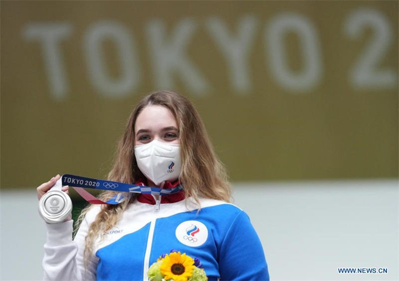 JO de Tokyo : cérémonie de remise des médailles de tir à la carabine à air 10m femmes