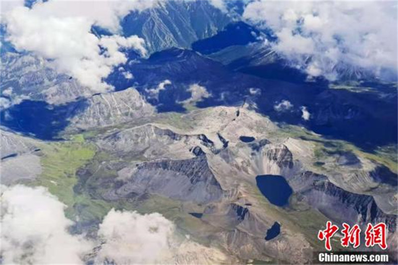 Découvrez le magnifique Tibet vu du ciel