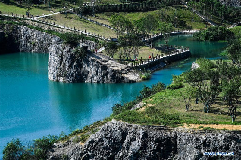 Chine : une carrière transformée en parc pour la restauration de l'environnement