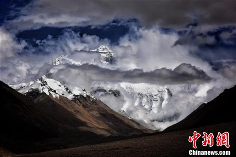 De beaux paysages de plateau créés par la protection écologique du Tibet