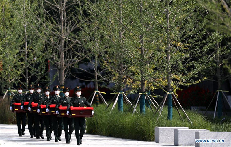 Retour des dépouilles de 109 soldats chinois tués pendant la guerre de Corée