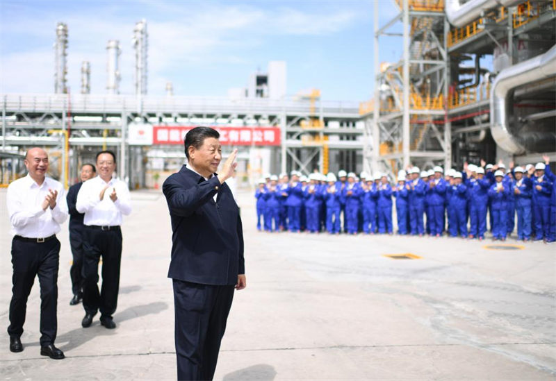 Xi Jinping inspecte la province chinoise du Shaanxi