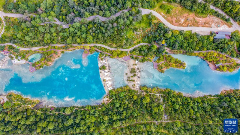 La Vallée de la lune bleue fantastique dans le Yunnan