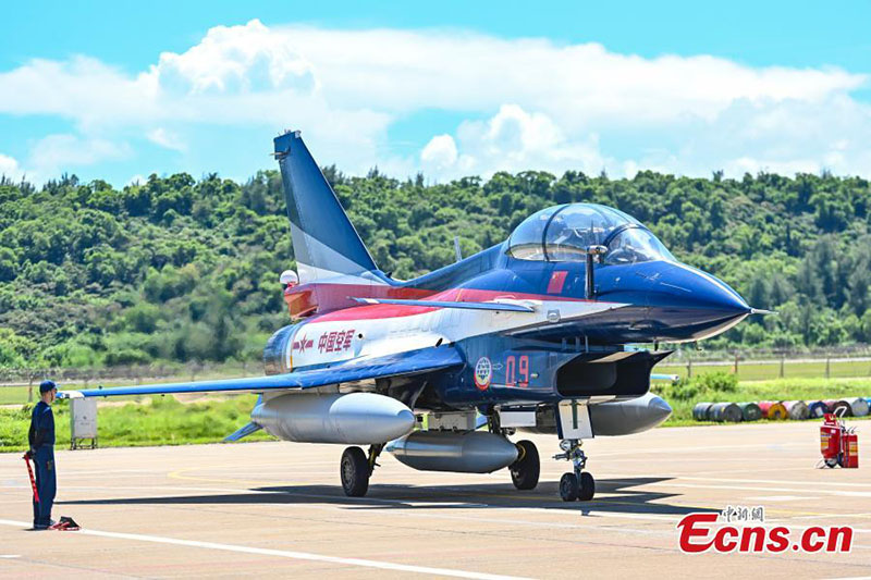 Des avions de combat de l'armée de l'air chinoise seront présents au 13e Salon de l'aéronautique de Zhuhai