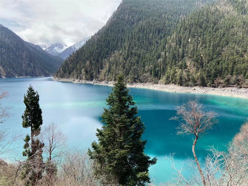 Le site de Jiuzhaigou rouvre entièrement aux visiteurs après le séisme de 2017