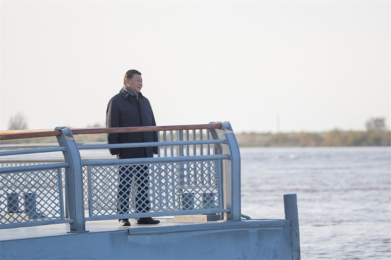 Xi Jinping inspecte l'estuaire du fleuve Jaune