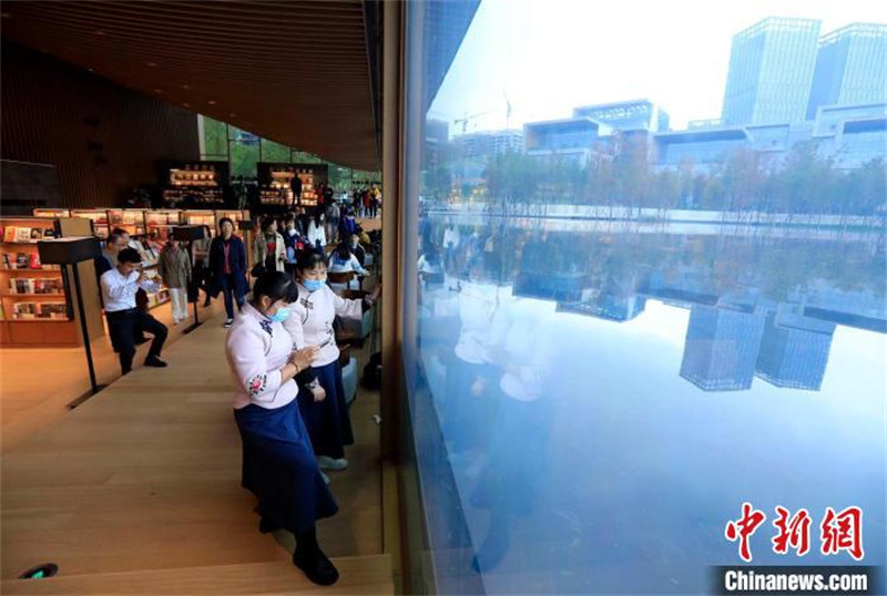 Une librairie sous-marine unique à Chengdu