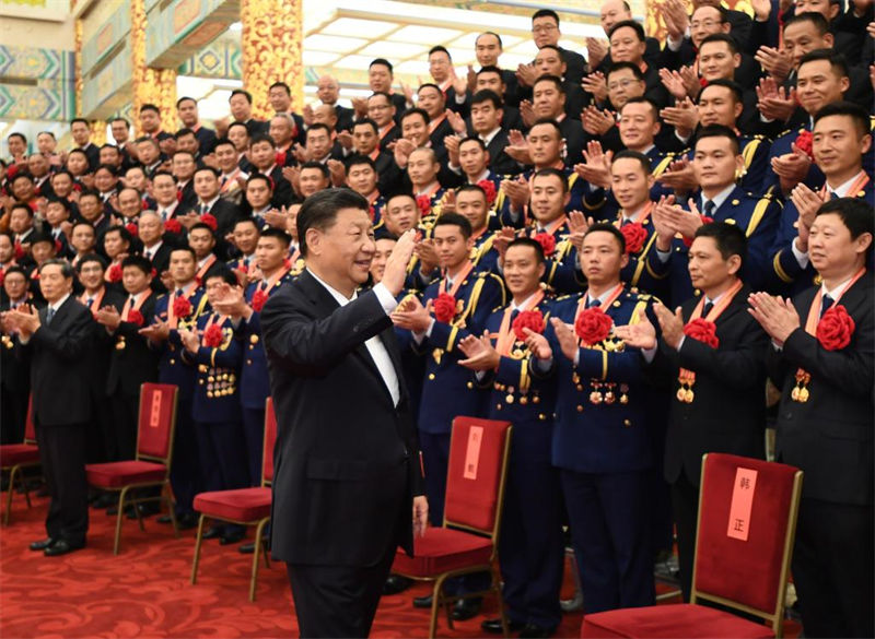 Xi Jinping rencontre des modèles de gestion des urgences et des gardes loyaux dans la lutte contre les incendies