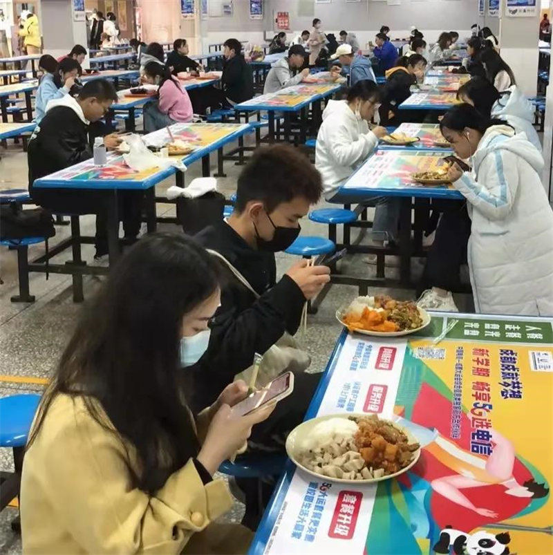 étudiants en cuisine, c'est à vous !