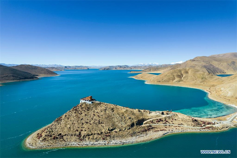 Chine : paysage du lac Yamzbog Yumco